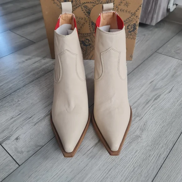 Free People Flash Chelsea Western Boots - Picture 8 of 8